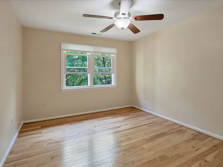 6414 Seven Oaks Ct — Photo 20