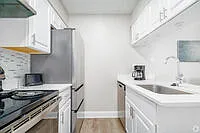 Chase Hill Apartments — Photo 4