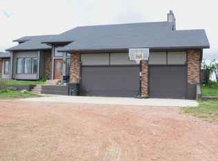 4606 Rocky Point Dr, Gillette, WY 82718