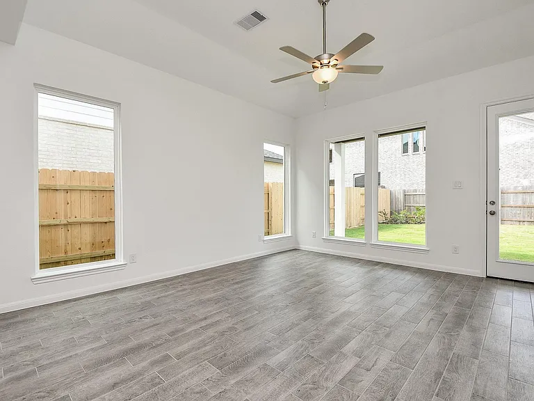 7207 Prairie Heights Dr — Photo 8