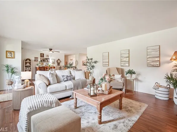 2402 Via Mariposa W Unit 1E, Laguna Woods, CA 92637