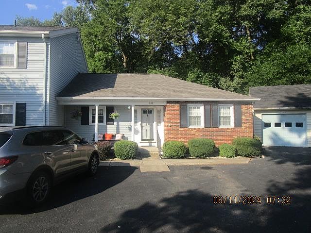 1st image of 282 Constitution Dr