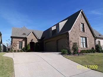 1st image of 582 Ogilie Ln