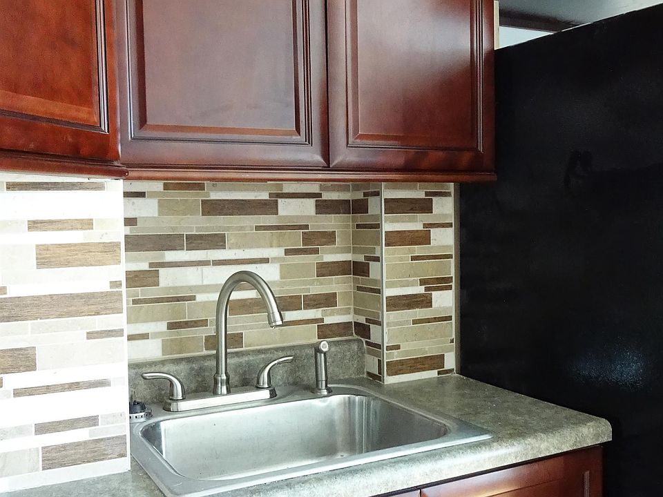 1st image of 12 Emmet St #1