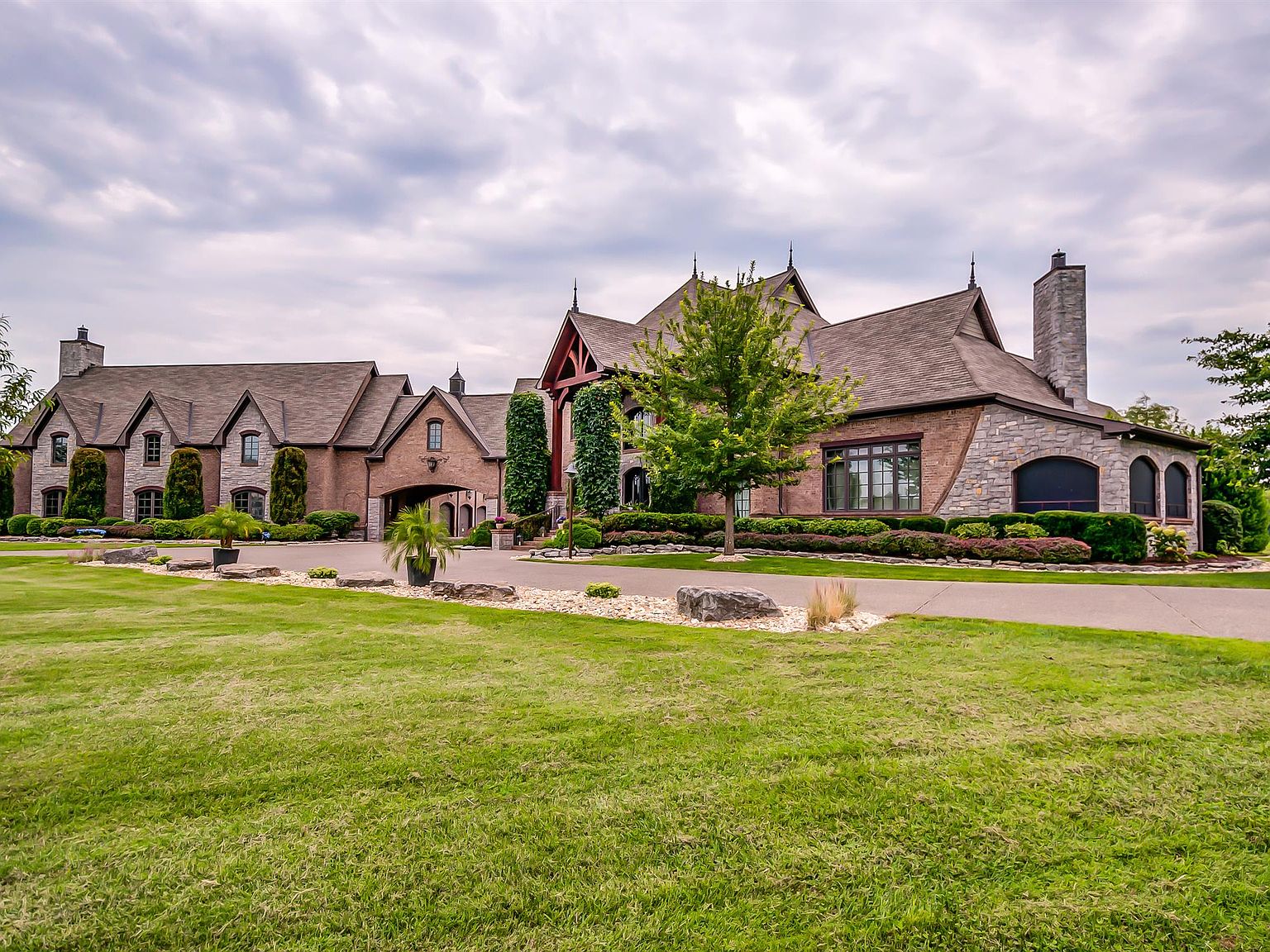 2221 Cages Bend Rd, Gallatin, TN 37066 Zillow