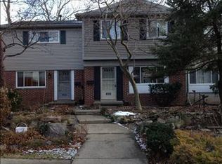 3258 Williamsburg Dr #66, Ann Arbor, MI 48108