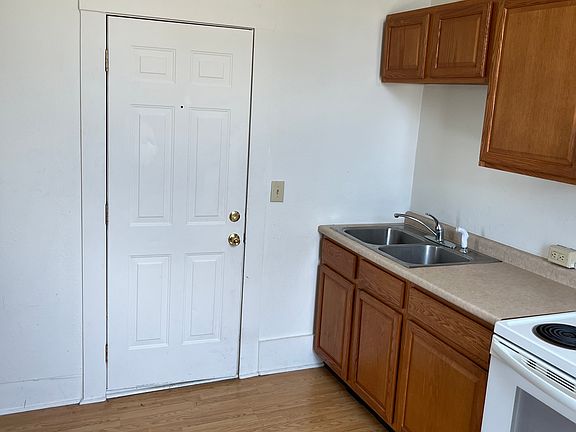 5th image of 140 N Canal St #130-3