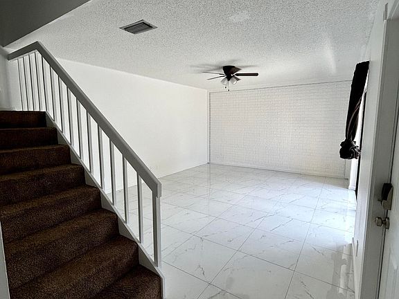 3rd image of 4606 Cherry Rd