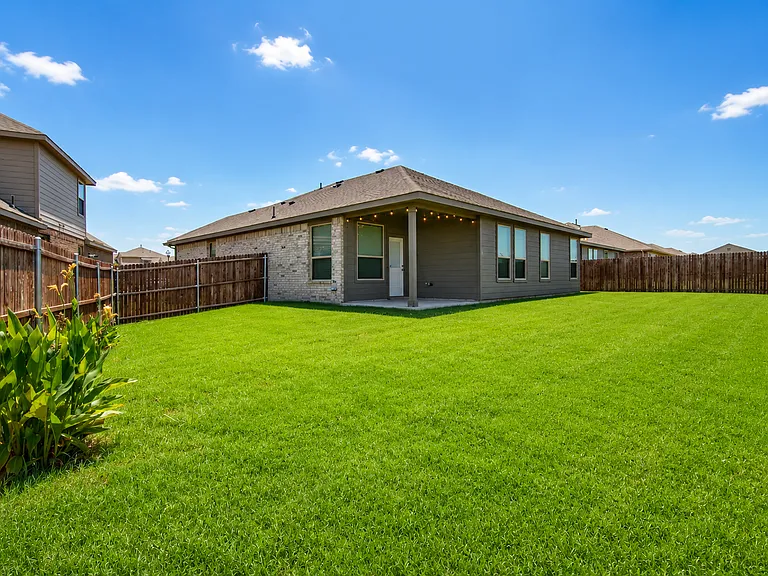 1804 Mensa Dr — Photo 21