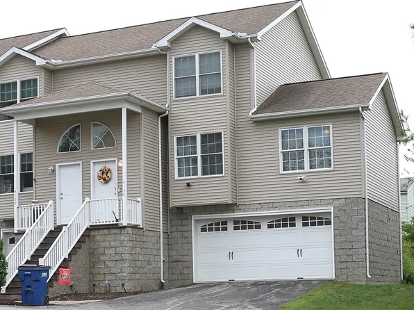 4158 Wood Hills Dr #C4, Erie, PA 16510