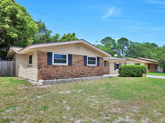 2nd image of 11649 STARFISH Avenue