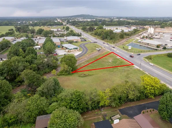 515 E Highway 264, Bethel Heights, AR 72764