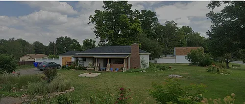 420 Independence St Photo 1