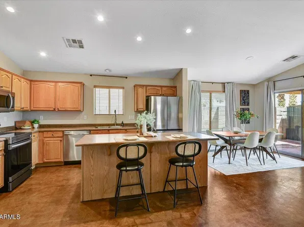 6817 W DESERT Lane, Laveen, AZ 85339