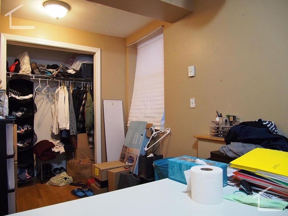 2nd image of 877 Beacon St #03