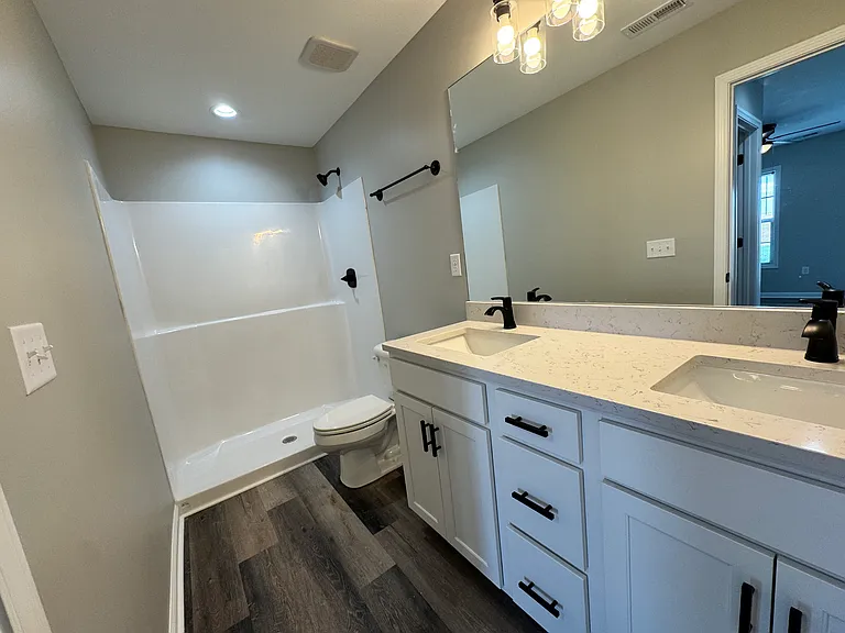 Caravan Dr — Photo 9