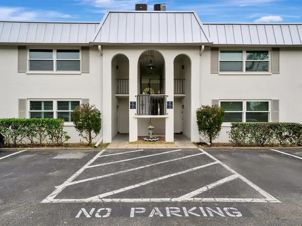 5800 Hollywood Blvd APT 115, Sarasota, FL 34231