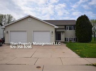 3775 Western Ct #3775, Oshkosh, WI 54901