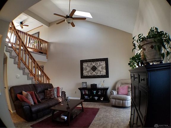 2nd image of 1110 Bay Harbour Cir