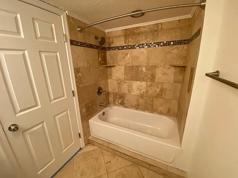 55 Oneonta Dr — Photo 11