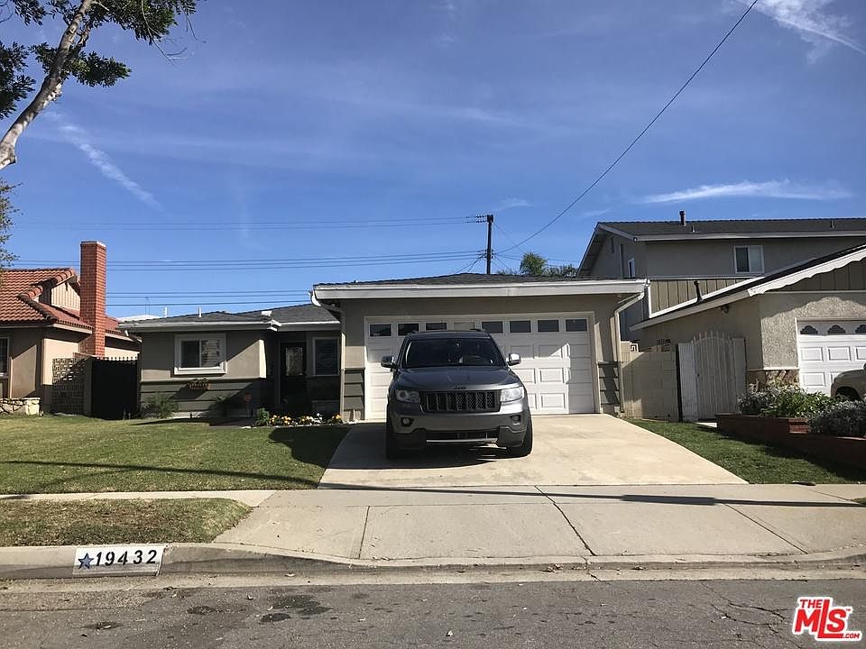 1st image of 19432 Hillford Ave