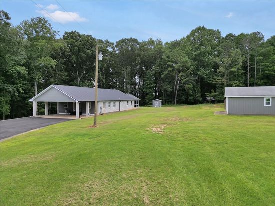 634 Swan Lake Rd, Stockbridge, GA 30281