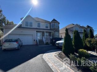 1235 Green St, Iselin, NJ 08830