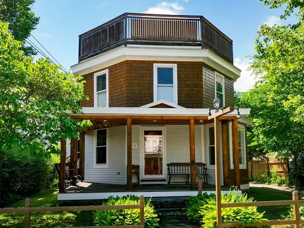 14 Main St, Shelburne, MA 01370