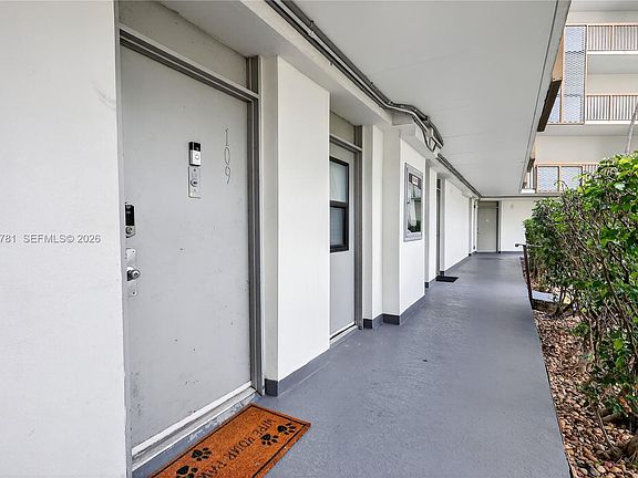 4th image of 3401 N Country Club Dr APT 109