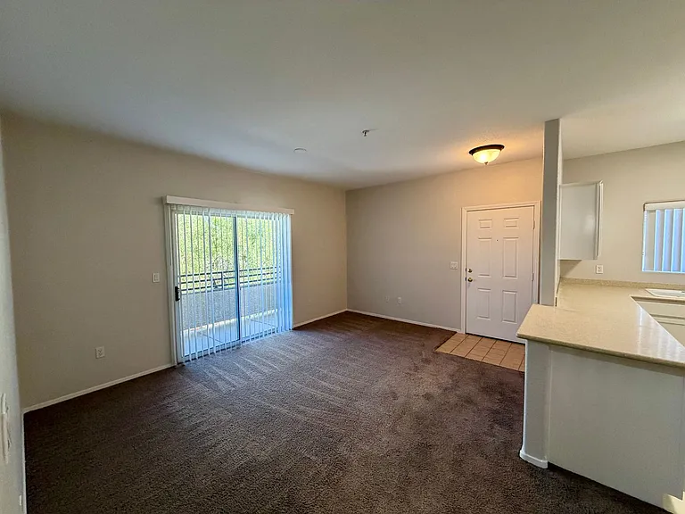 2291 W Horizon Ridge Pkwy #6231 — Photo 12