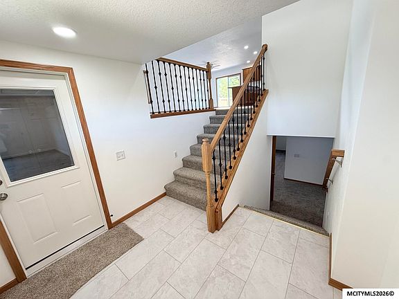 2nd image of 507 Boulder Ln