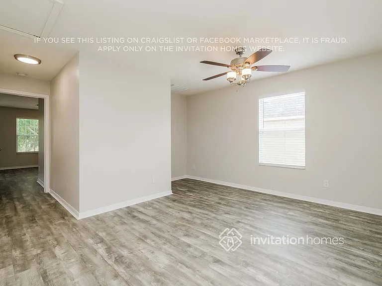 2935 Girvan Dr — Photo 6