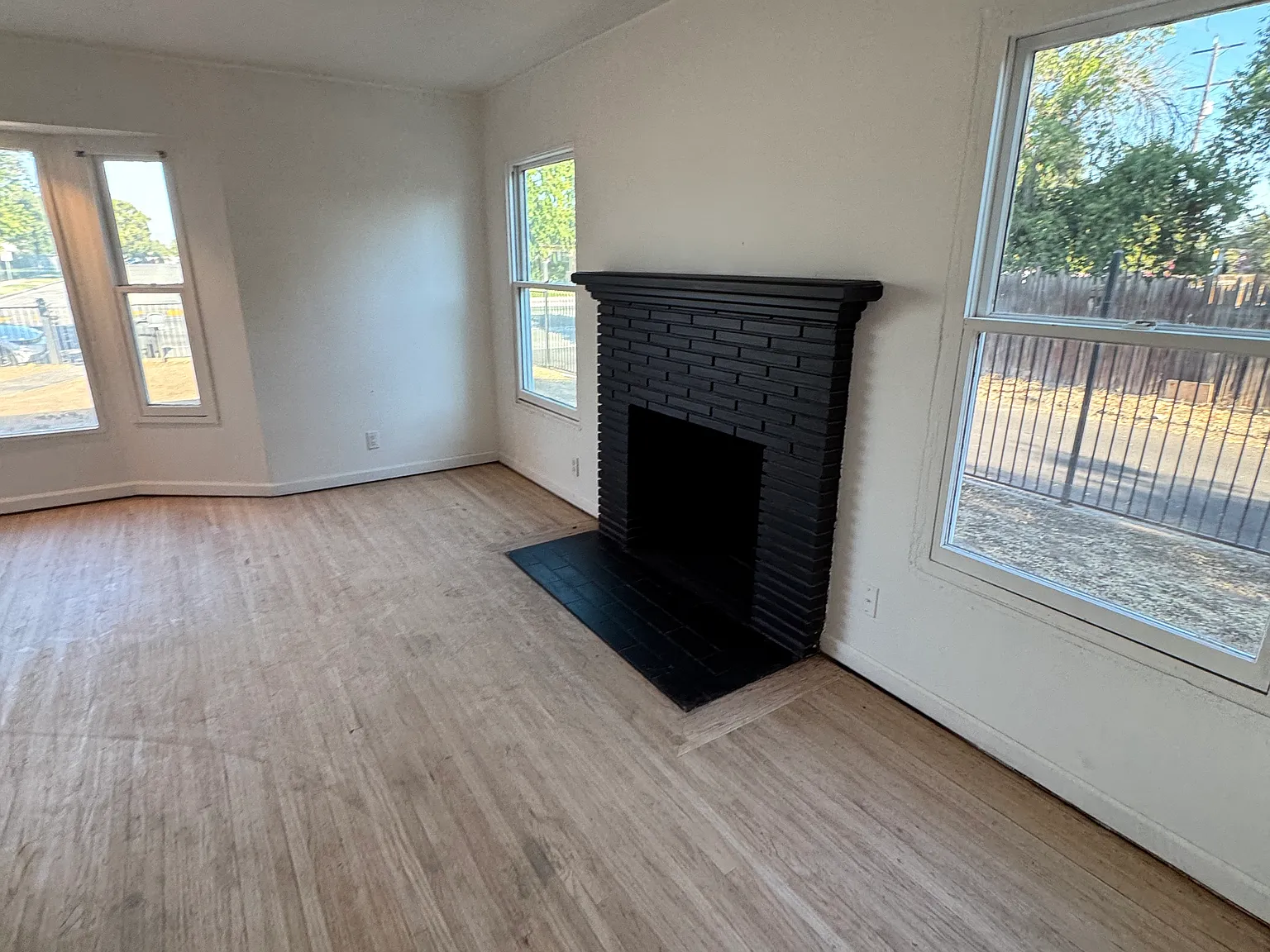 135 A St — Photo 3
