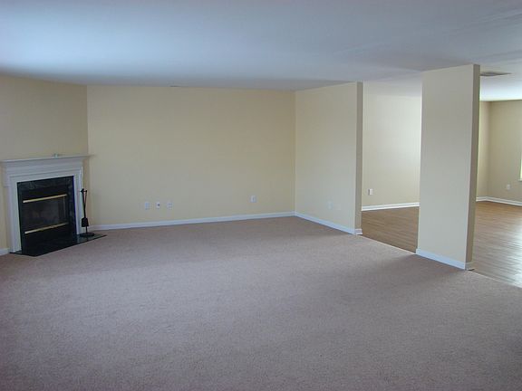 2nd image of 19122 Timothy Ln