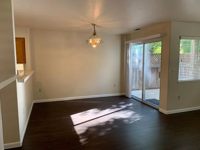1123 Vista Pointe Cir — Photo 5
