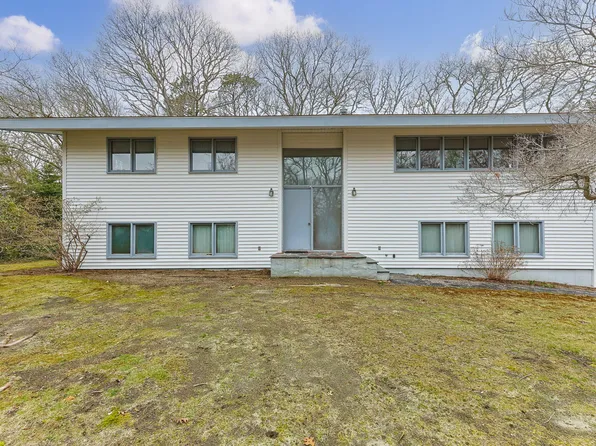 146 Hillside Drive, Centerville, MA 02632