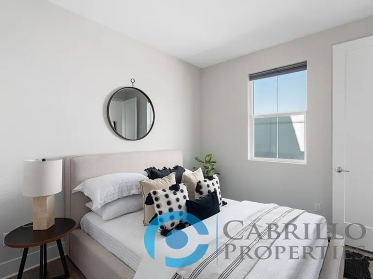 1675 Neptune Ave — Photo 80