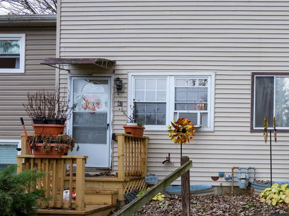 67 Ives Court, Troy, NY 12182