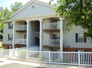 12400 Somerset Place Dr APT E, Saint Louis, MO 63128
