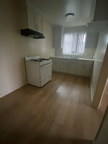 Floor plan Studio. 1 Bath. 0 Half