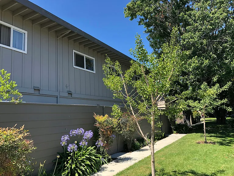 611 San Luisito Way #8 — Photo 17