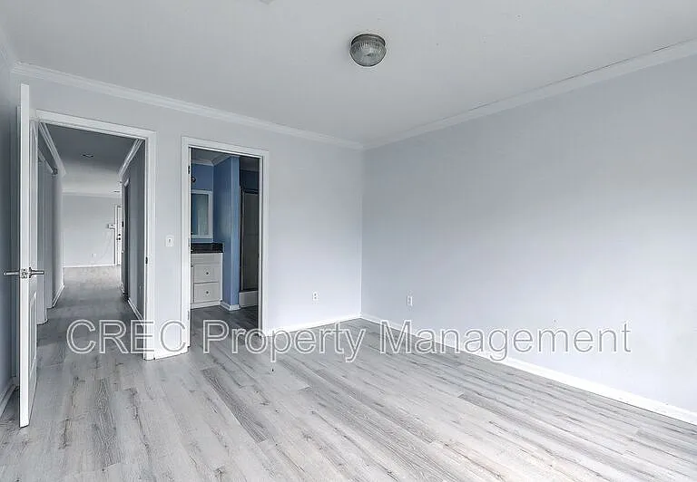 2533 Celestial Ct — Photo 17