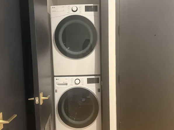 172 New York Avenue image 5 of 6