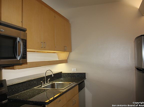 5th image of 8642 Fredericksburg Rd APT 310