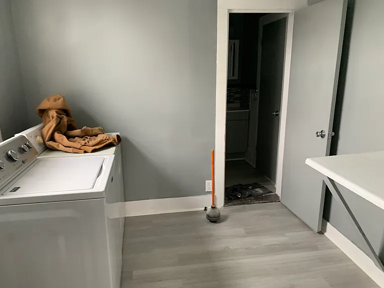 23 Hakes Ave #201 — Photo 21