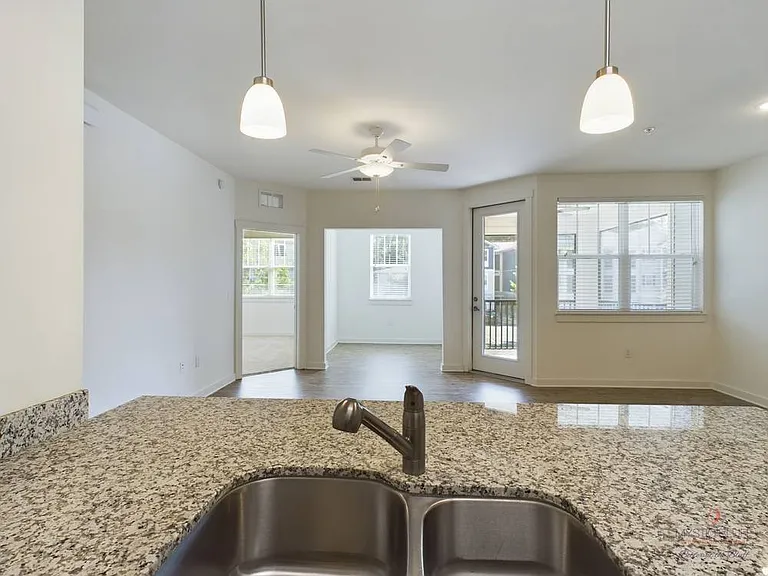 Mystic Bluff Apartments — Photo 114