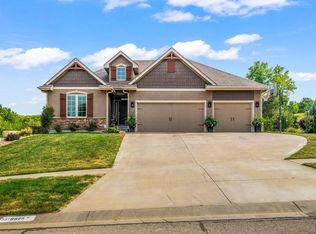 6825 SW 44th St, Topeka, KS 66610