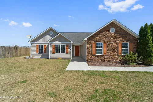 104 Silver Queen Ln Photo 1