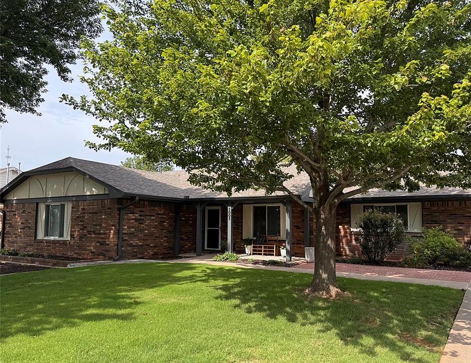 1st image of 1005 Kathys Pl