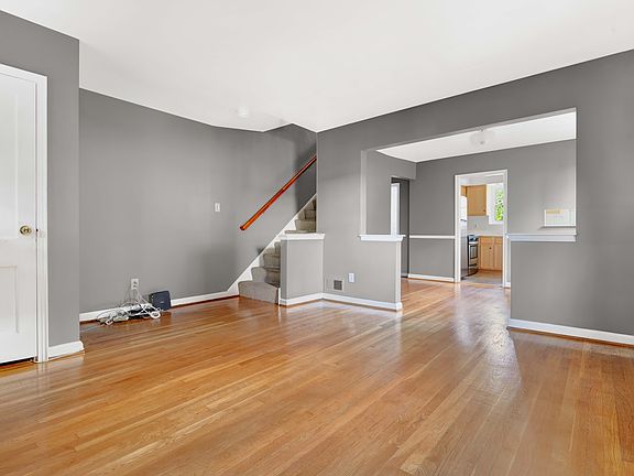 1719 Monroe St NE-2_08162023